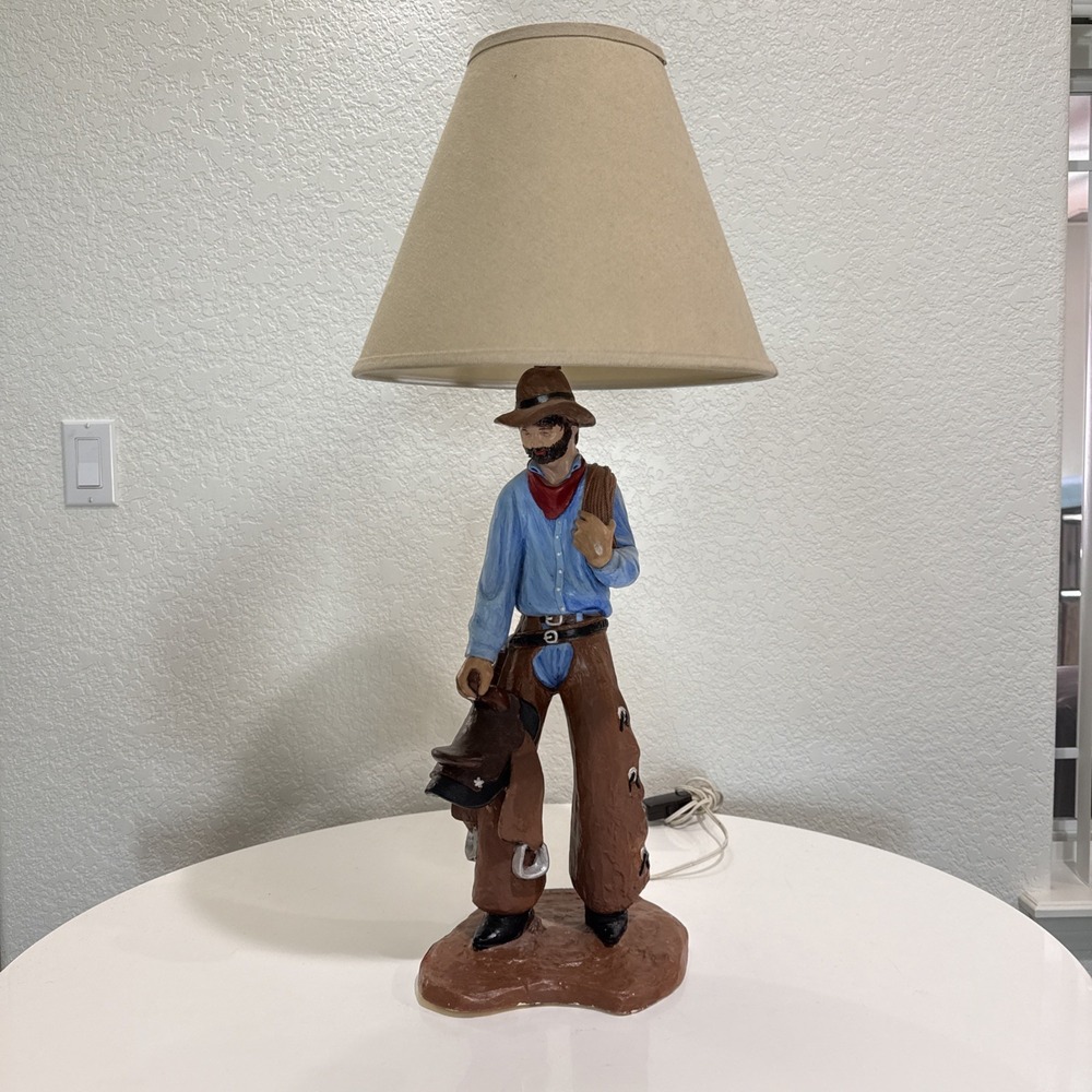 Vintage Florentine Art Studio Inc. Cowboy/Desert Lamp Home Decor Works 30" 70s
